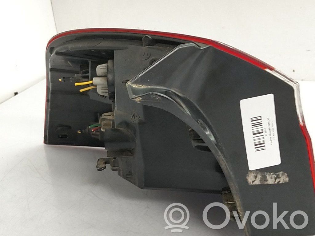 Lámpara de faros/luces traseros   924021W210