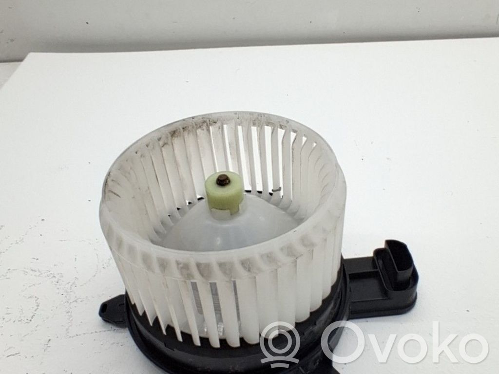 Toyota Yaris Cross Pulseur d'air habitacle