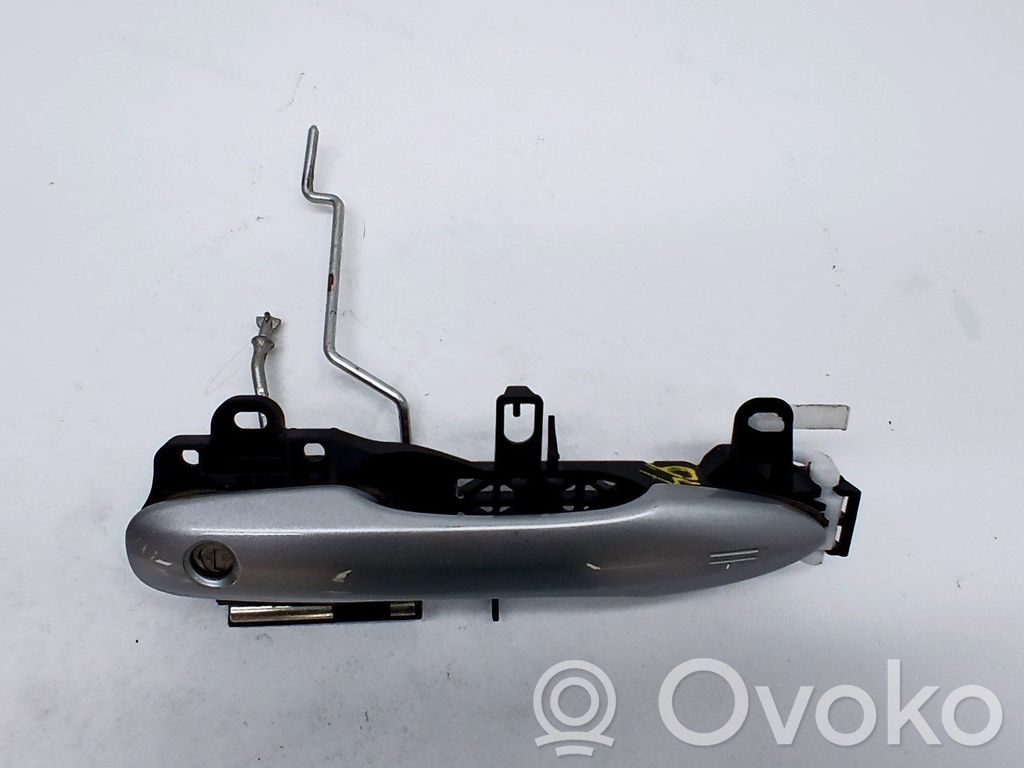 Toyota Yaris Cross Manecilla externa puerta delantera