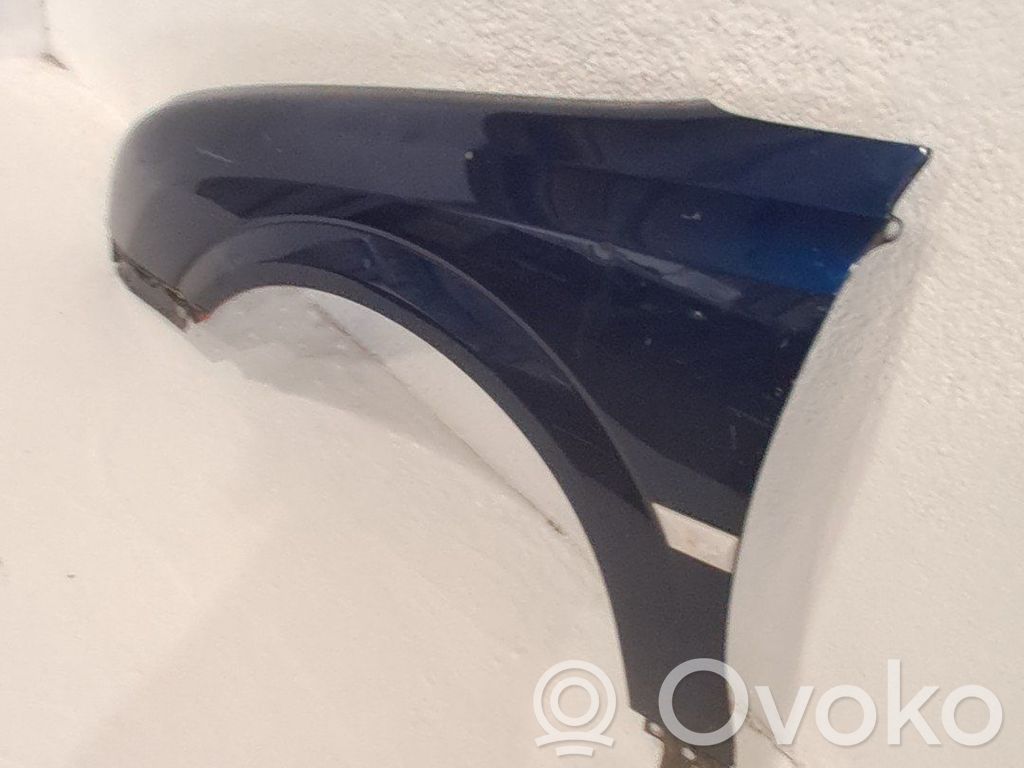 Opel Vectra B Nadkole przednie 