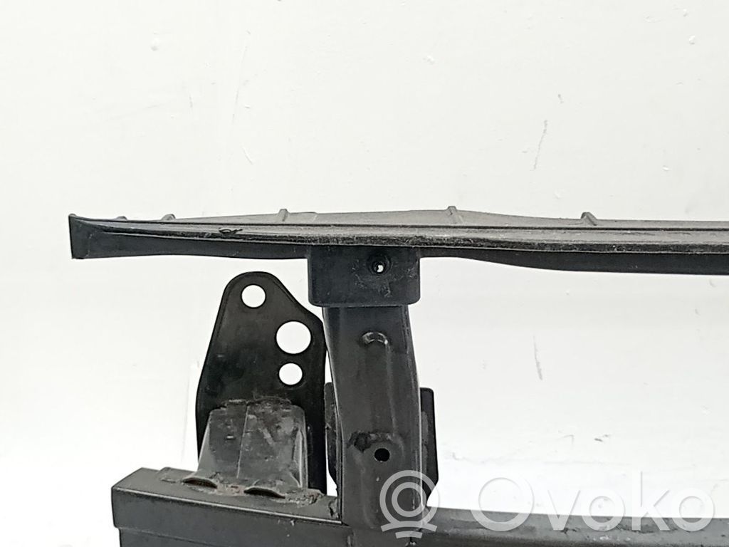 KIA Stonic Travesaño del parachoques delantero