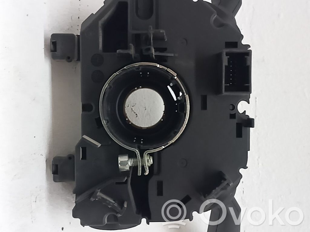 Fiat Doblo Butoane/comutatoare pe volan 