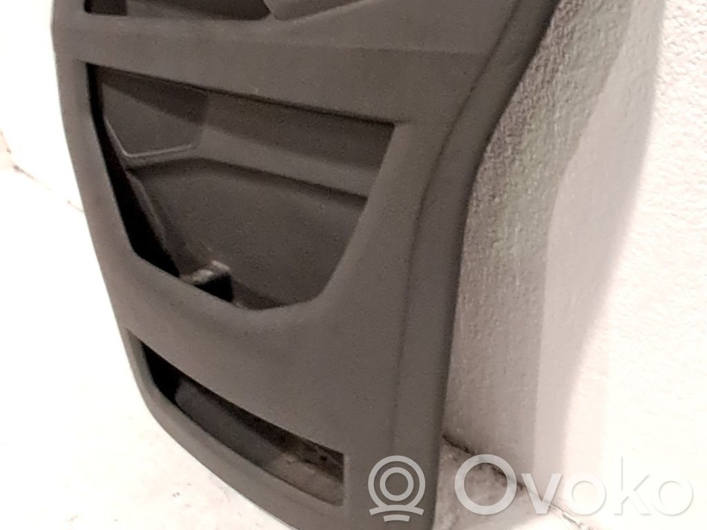 Volkswagen Crafter Etuoven verhoilu