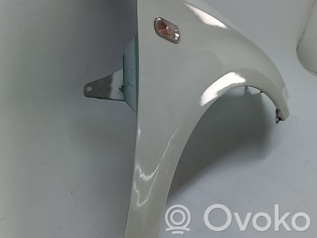 Seat Leon (1P) Front arch