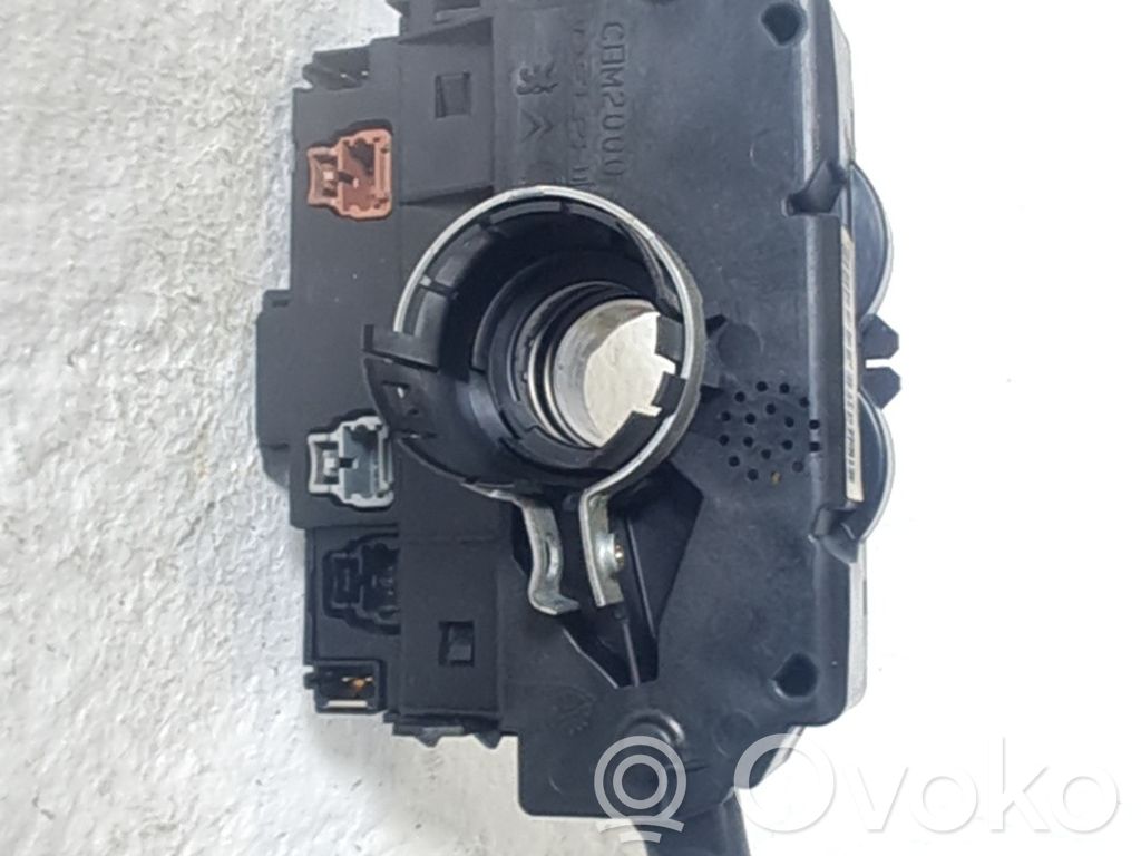 Peugeot 206+ Indicator stalk 
