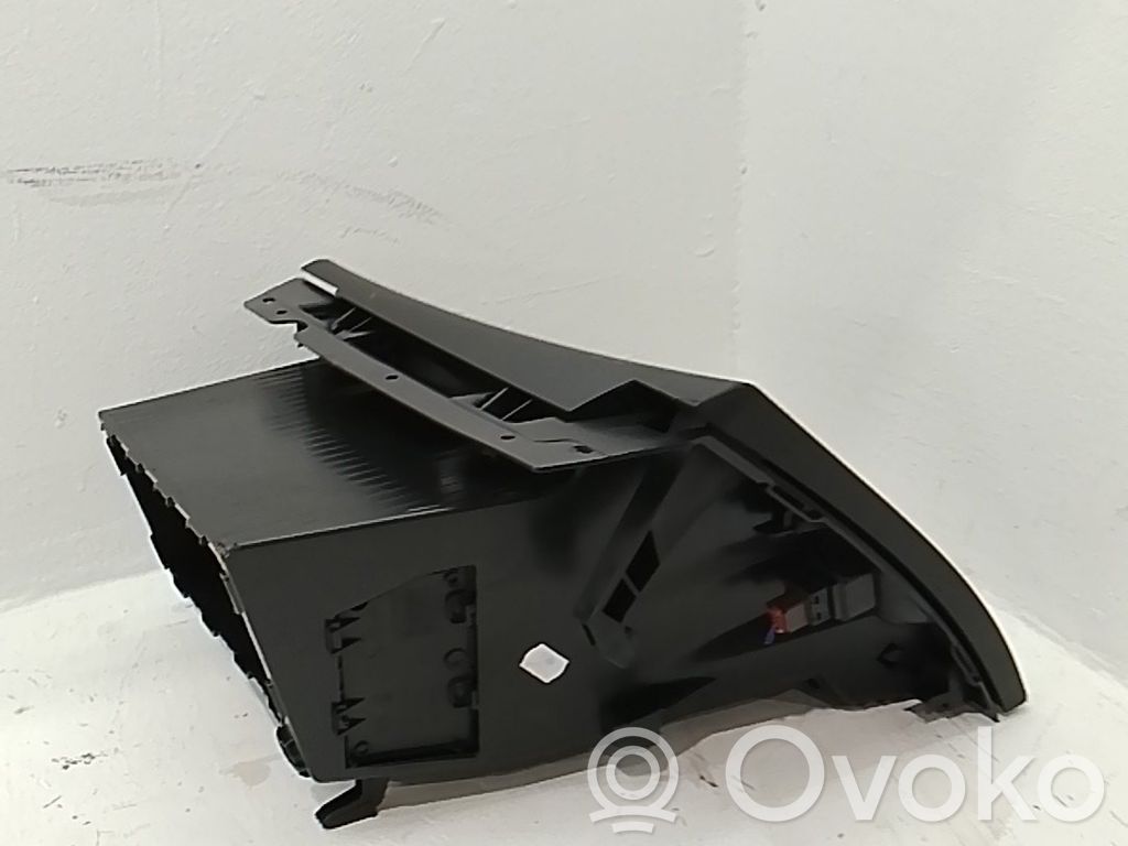 Opel Corsa F Hansikaslokero 