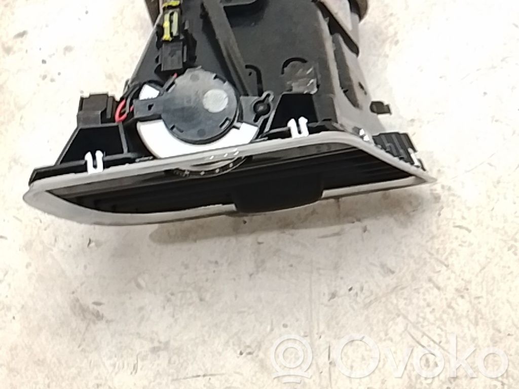 Audi Q3 8U Ramă grilă ventilație bord 