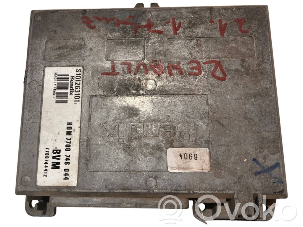 Renault 19 Engine control unit/module 