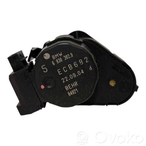 BMW 5 E60 E61 Motor/activador trampilla del aire acondicionado (A/C) 
