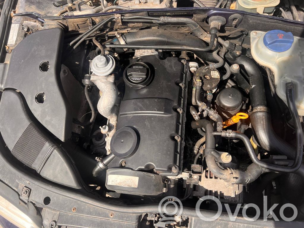 Audi A4 S4 B5 8D Motor 