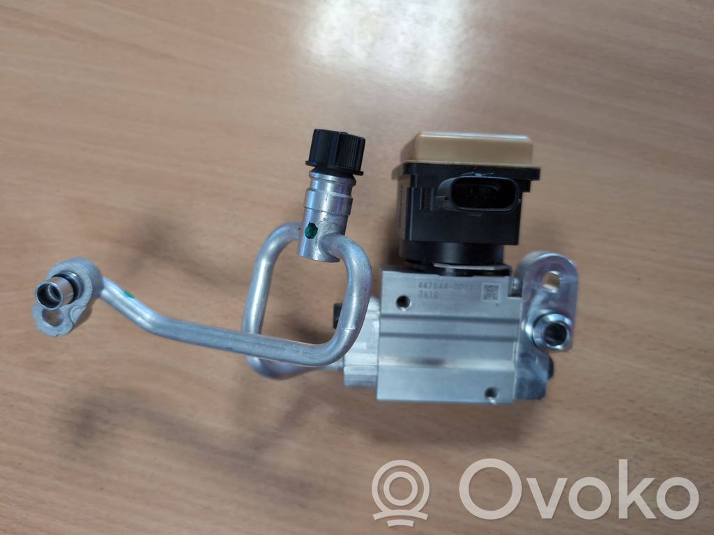 Toyota bZ4X Air conditioning (A/C) expansion valve 