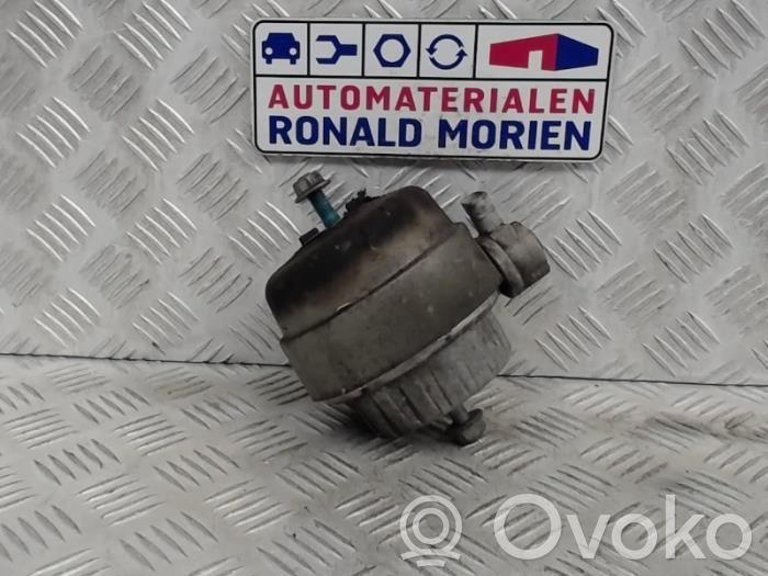 Engine mount bracket   4F0199379BL,4F0199379BL