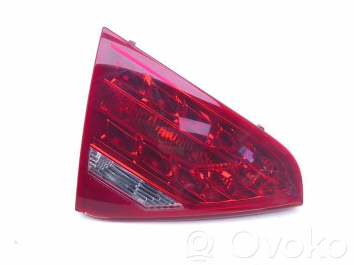 Takavalot   8T0945093A,8T0945093A