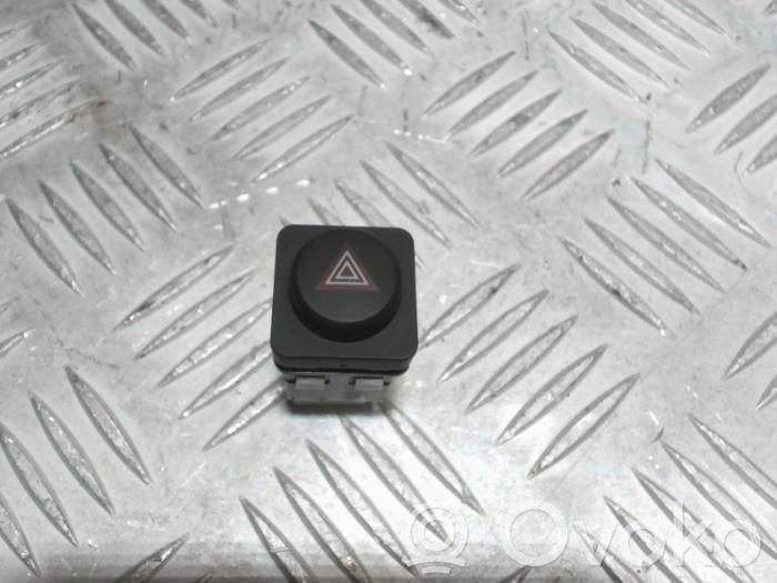 Opel Grandland X Botón interruptor de luz de peligro 