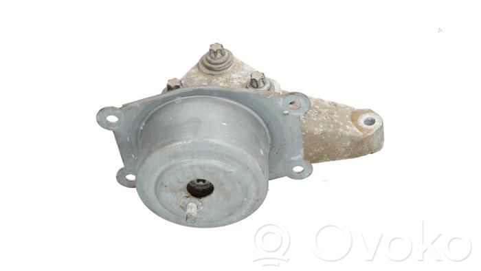 Engine mount bracket   13159993