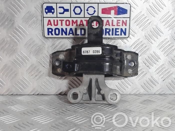 Opel Karl Gearbox mounting bracket 