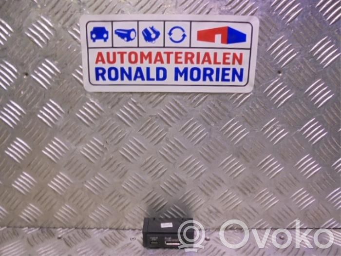 Audi A3 S3 8V Otros repuestos del interior 