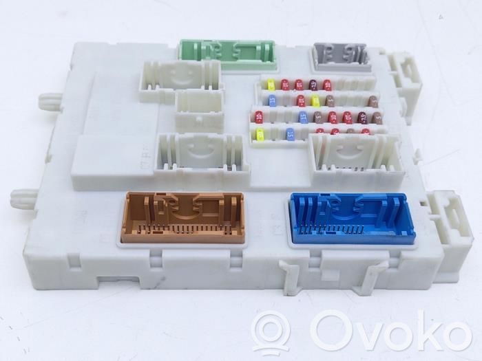 Volvo V40 Drošinātāju kaste (komplekts) 