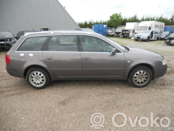 Audi A6 S6 C5 4B Takavetoakseli 