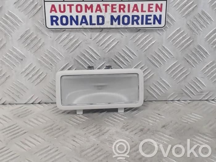 Ford Fiesta Luz del asiento trasero 
