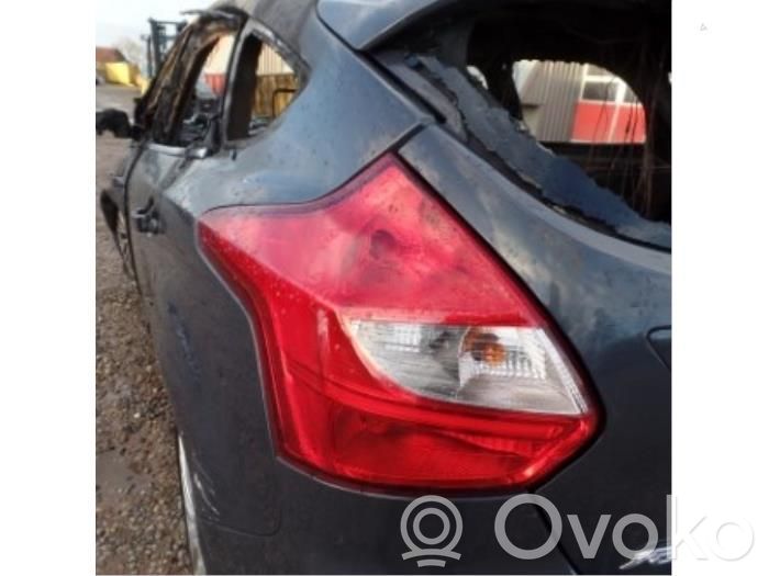 Ford Focus Aizmugurējais lukturis virsbūvē 