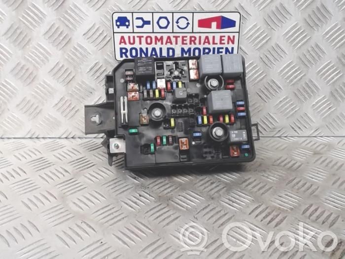 Opel Corsa E Fuse box set 