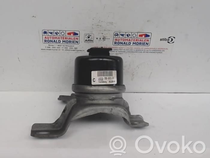 Land Rover Freelander 2 - LR2 Engine mount bracket 
