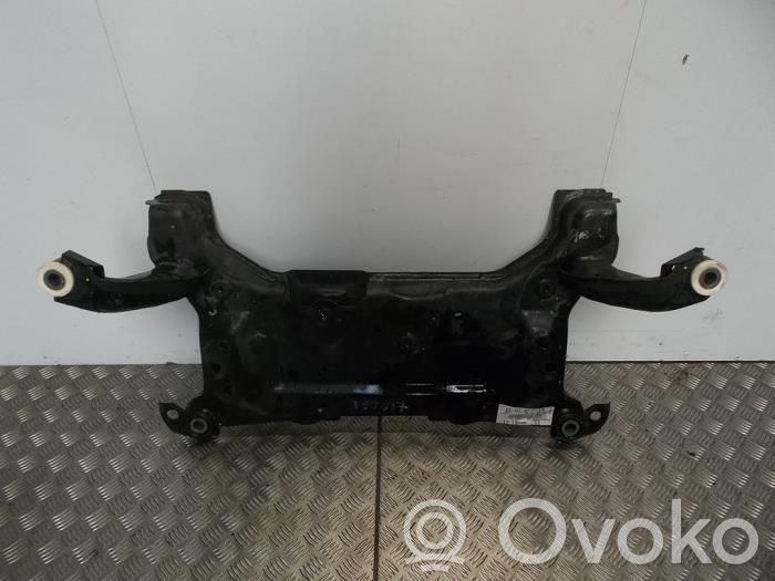 Ford Focus Priekinis traversas 