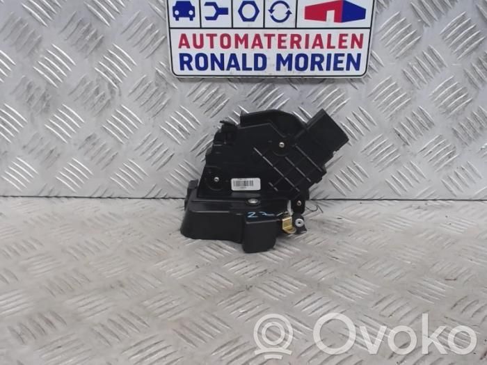 Ford C-MAX I Aizmugurē slēdzene 