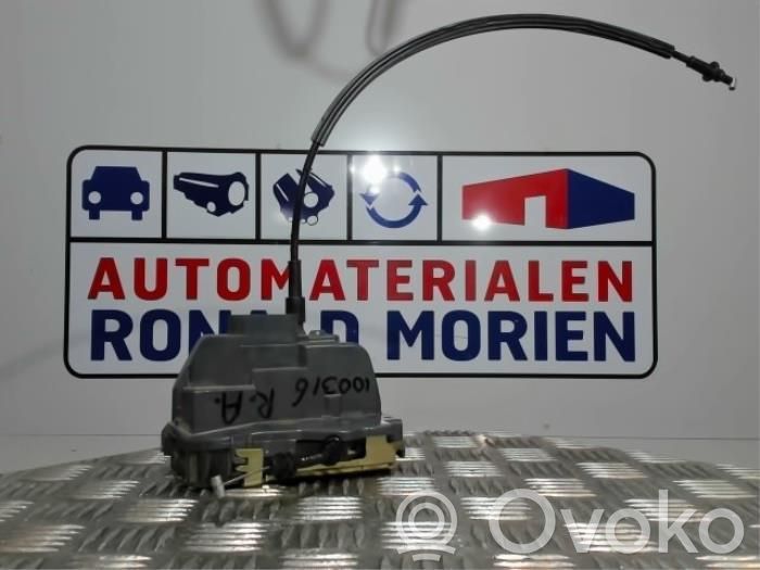 Citroen C3 Picasso Zamek drzwi tylnych 