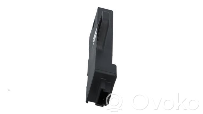 BMW 3 G20 G21 Radio antenna 