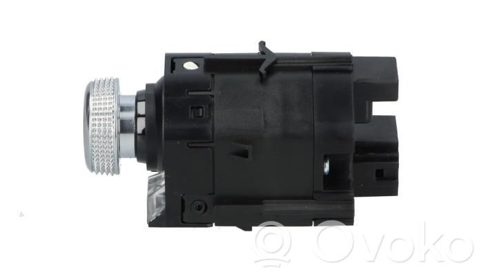 Audi Q3 F3 Head unit multimedia control 