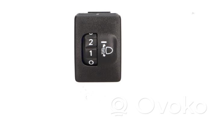 Peugeot 108 Bouton commande réglage hauteur de phares 