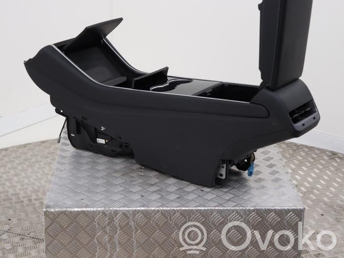 Tesla Model 3 Centrinė konsolė 