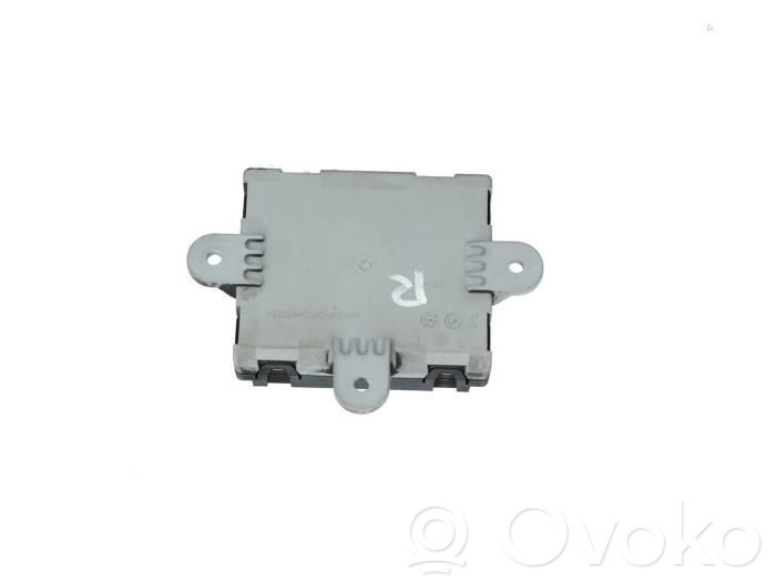 Door central lock control unit/module   J8A214D617CC