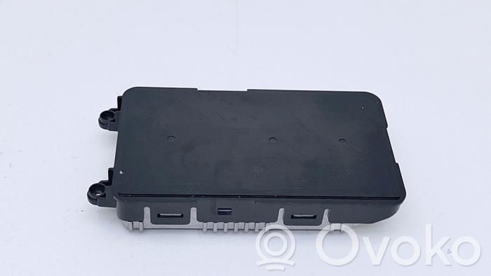 Hyundai i30 Modul încărcare wireless 