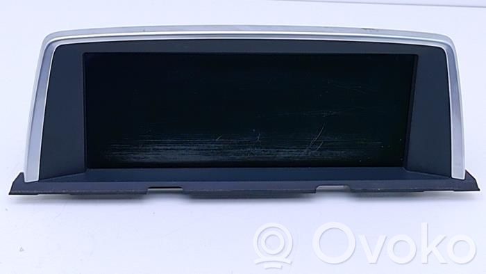 Screen/display/small screen   928497604