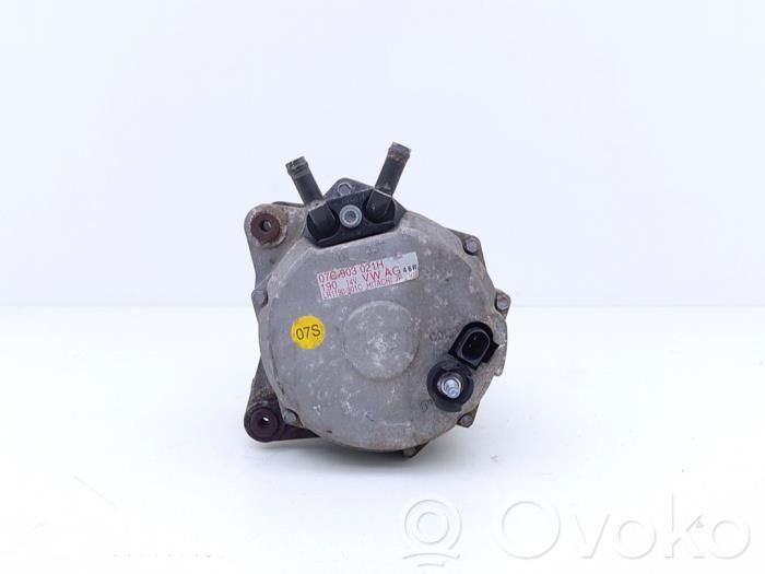 Audi A8 S8 D3 4E Generator/alternator 
