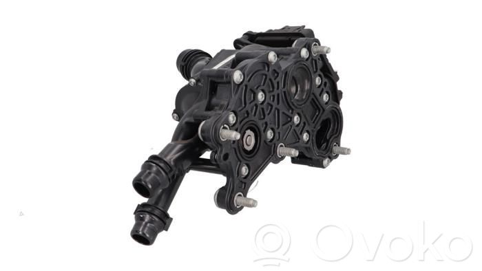 Audi A4 S4 B9 Vesipumppu 