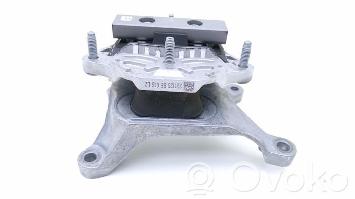 Engine mount bracket   8W0399156