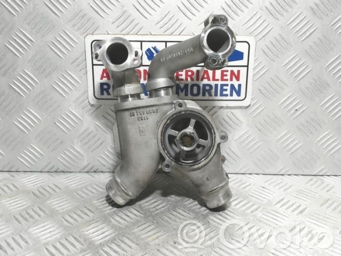BMW M3 e92 Carcasa del termostato 