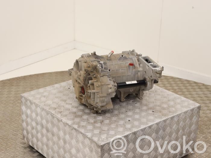 Volvo EX30 Elektromobiļa motors 