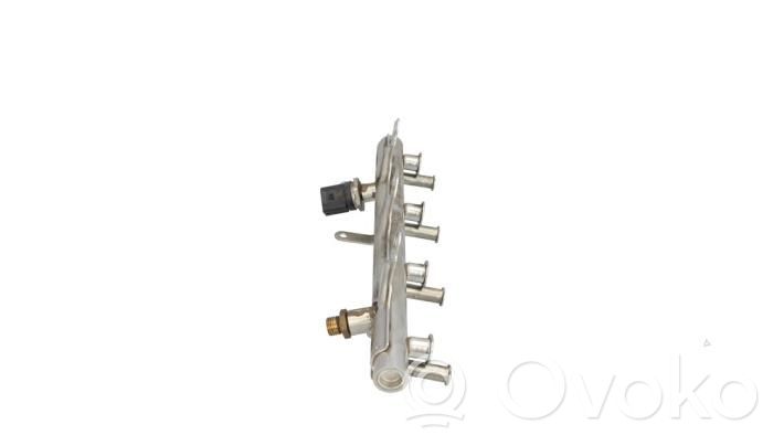 Audi A4 S4 B8 8K Linea principale tubo carburante