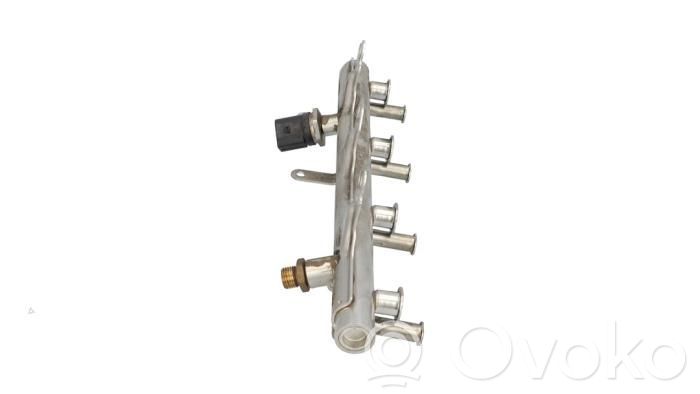 Audi A4 S4 B8 8K Linea principale tubo carburante