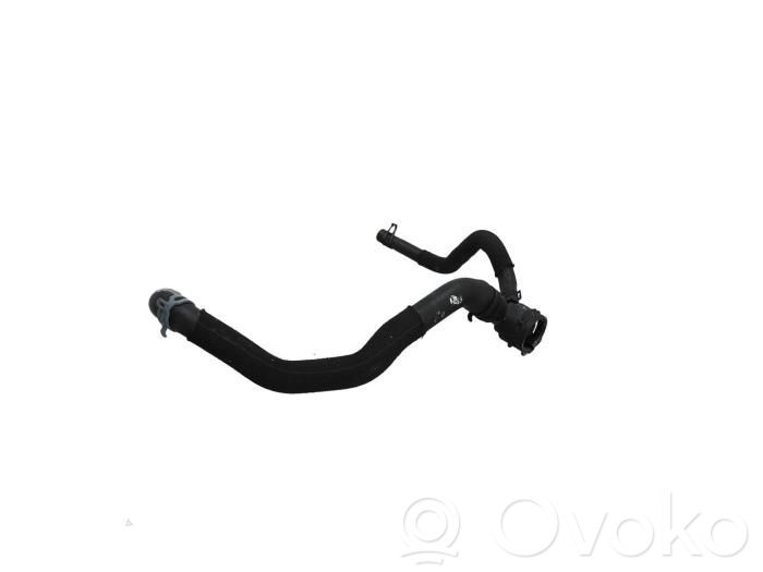 Audi Q3 F3 Tuyau de liquide de refroidissement moteur 