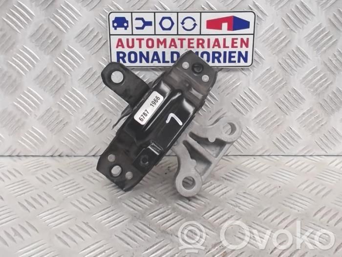 Opel Karl Engine mount bracket 