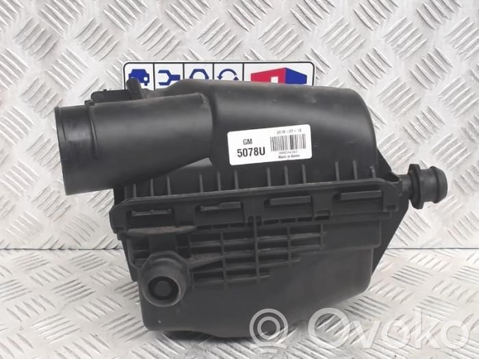 Opel Karl Air filter box 