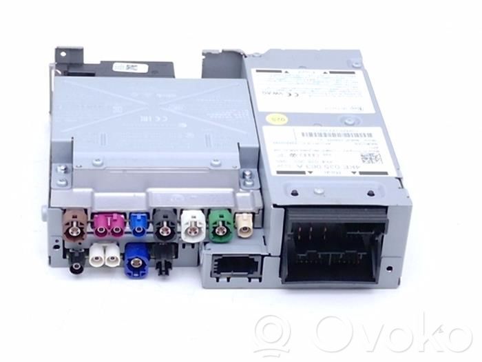Audi e-tron Radio/CD/DVD/GPS head unit 