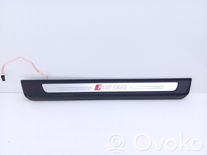 Audi RS Q8 Sottoporta 