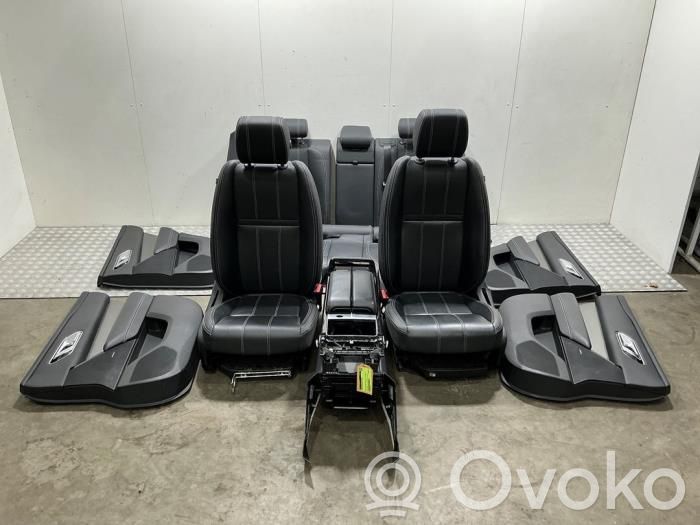 Land Rover Range Rover Velar Set interni 